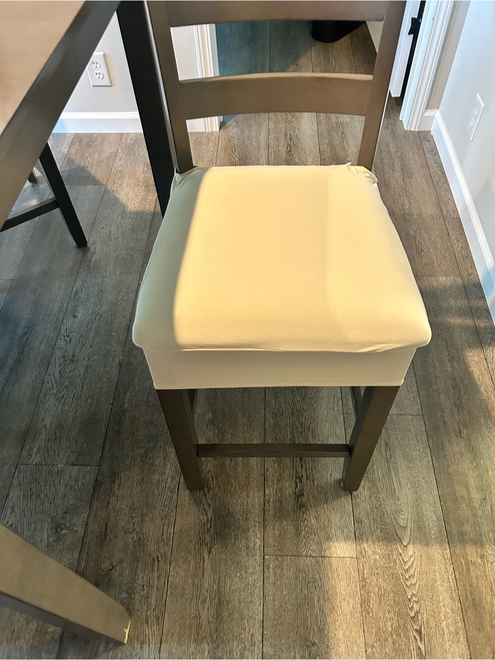 2 sets of 4 chair covers